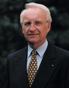 Dr. Edmund Stoiber Bayrischer Ministerpräsident